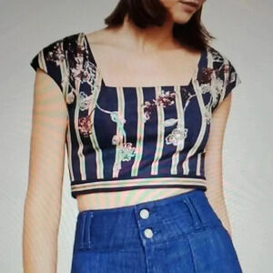 BCBG MAXAZRIA STRIPED TOP